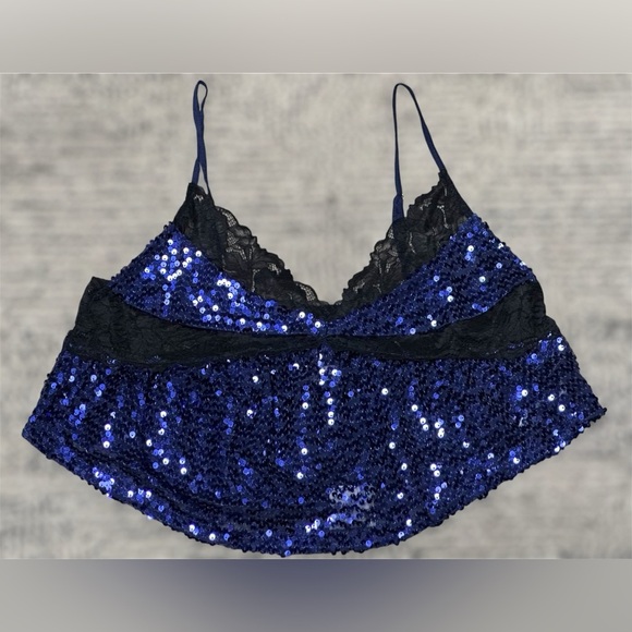 NEW Free People Intimately Right Rhythm Sequin Crop Cami Midnight Blue Women’s M - Picture 2 of 8